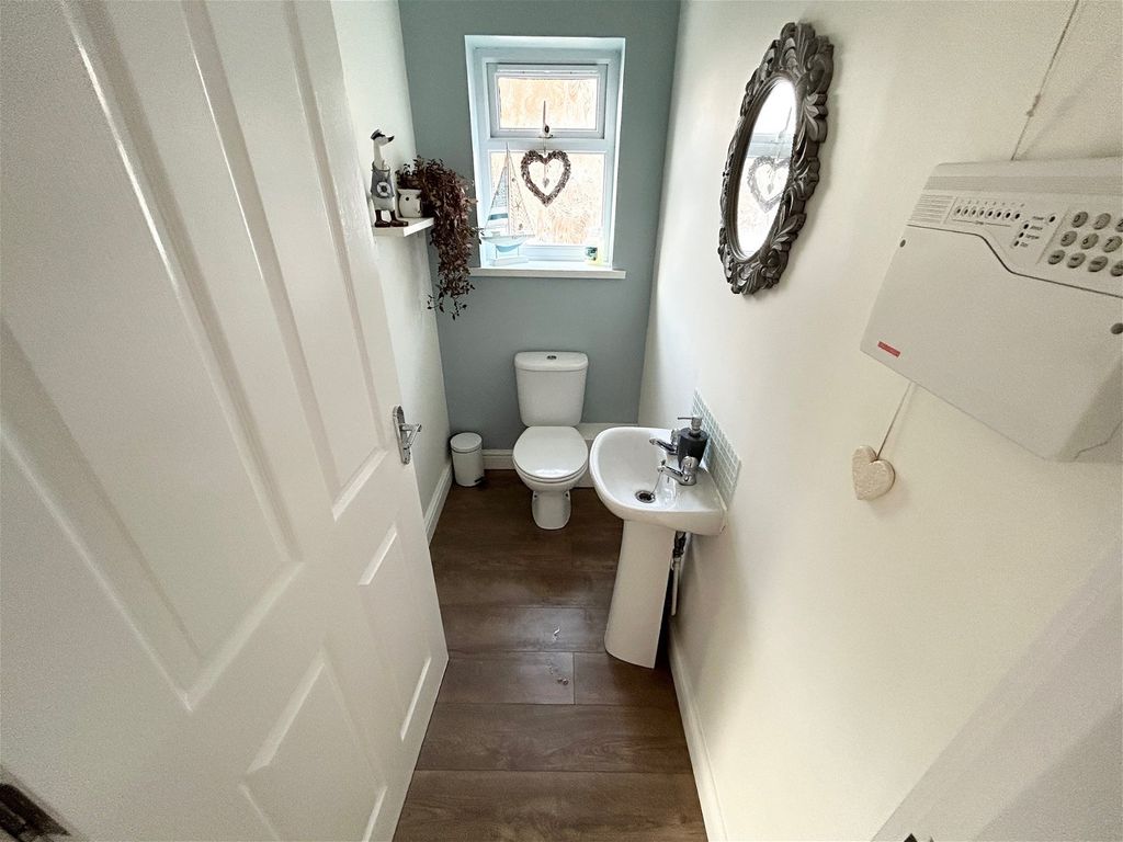 5 bed detached house for sale in Duffryn Crescent, Llanharan, Pontyclun CF72, £375,000