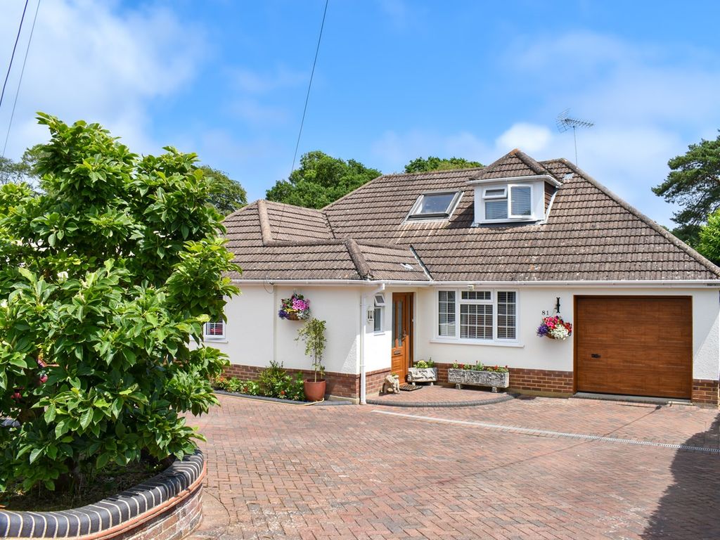 4 bed detached house for sale in Smugglers Lane North, Highcliffe BH23, £745,000