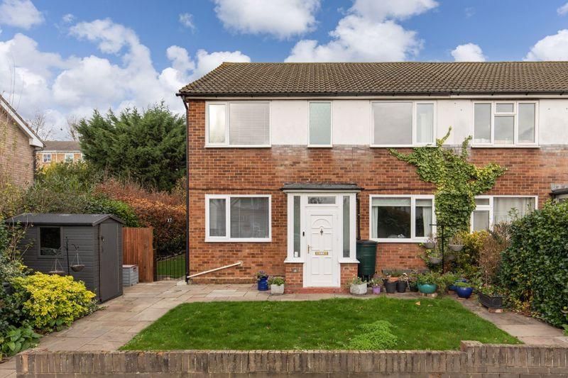 2 bed maisonette for sale in Rushmore Close, Bromley, Kent BR1, £349,000