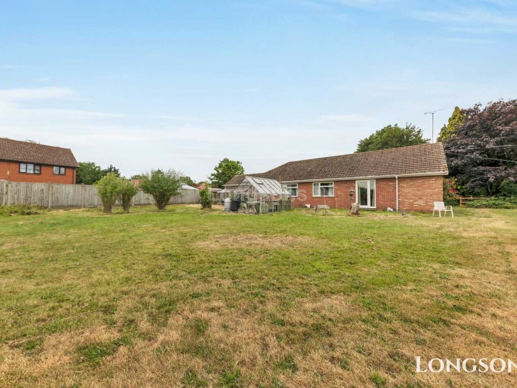 3 bed detached bungalow for sale in Mill Street, Necton PE37, £375,000