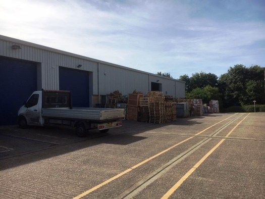 Light industrial to let in 9 & 10 Raymond Close, Wollaston Park, Wollaston NN29, Non quoting