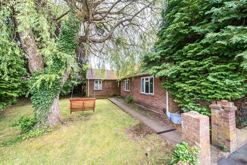4 bed detached bungalow for sale in West End, Surrey GU24, £750,000