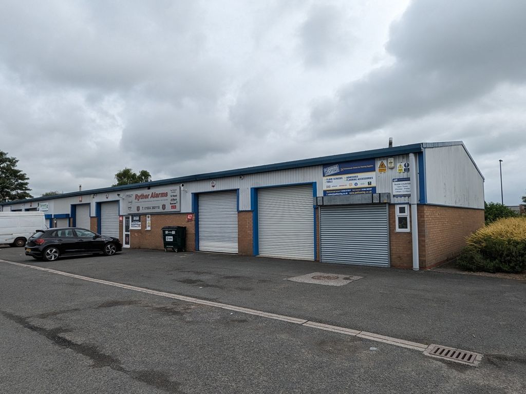 Industrial to let in Unit 48, Auster Road/Kettlestring Lane, Clifton Moor Industrial Estate, York, North Yorkshire YO30, £13,250 pa