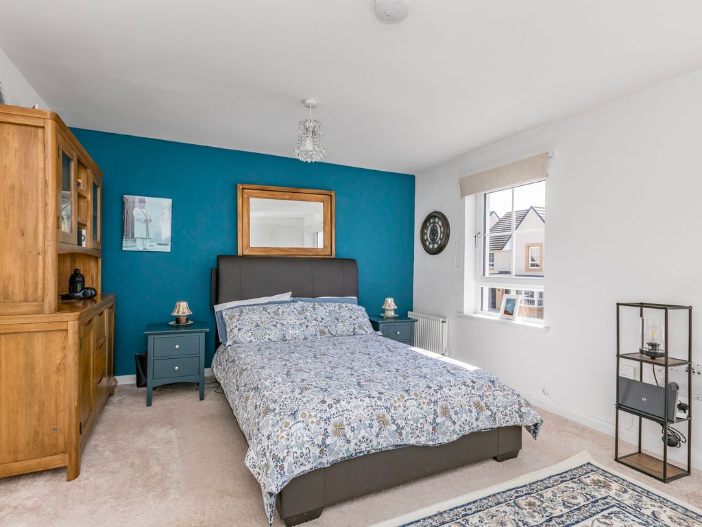 4 bed town house for sale in 12 Skerryvore Loan, Fairmilehead, Edinburgh EH10, £500,000