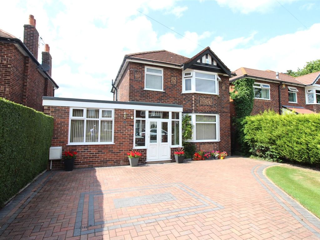 3 bed detached house for sale in Oaklands Avenue, Cheadle Hulme, Cheadle, Greater Manchester SK8, £550,000