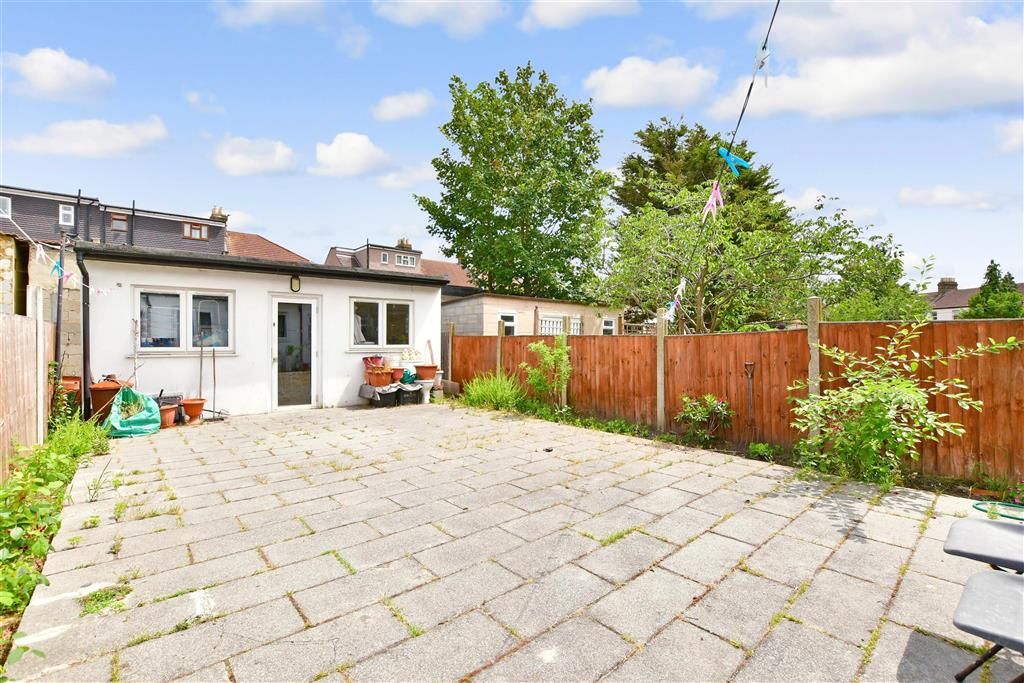 4 bed terraced house for sale in Dalkeith Road, Ilford, Essex IG1, £650,000