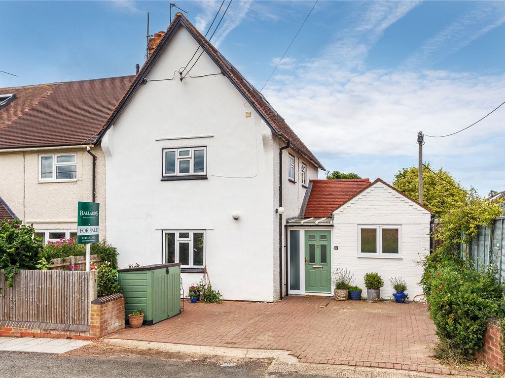 4 bed semi-detached house for sale in Cross Keys Road, South Stoke, Reading, Oxfordshire RG8, £550,000