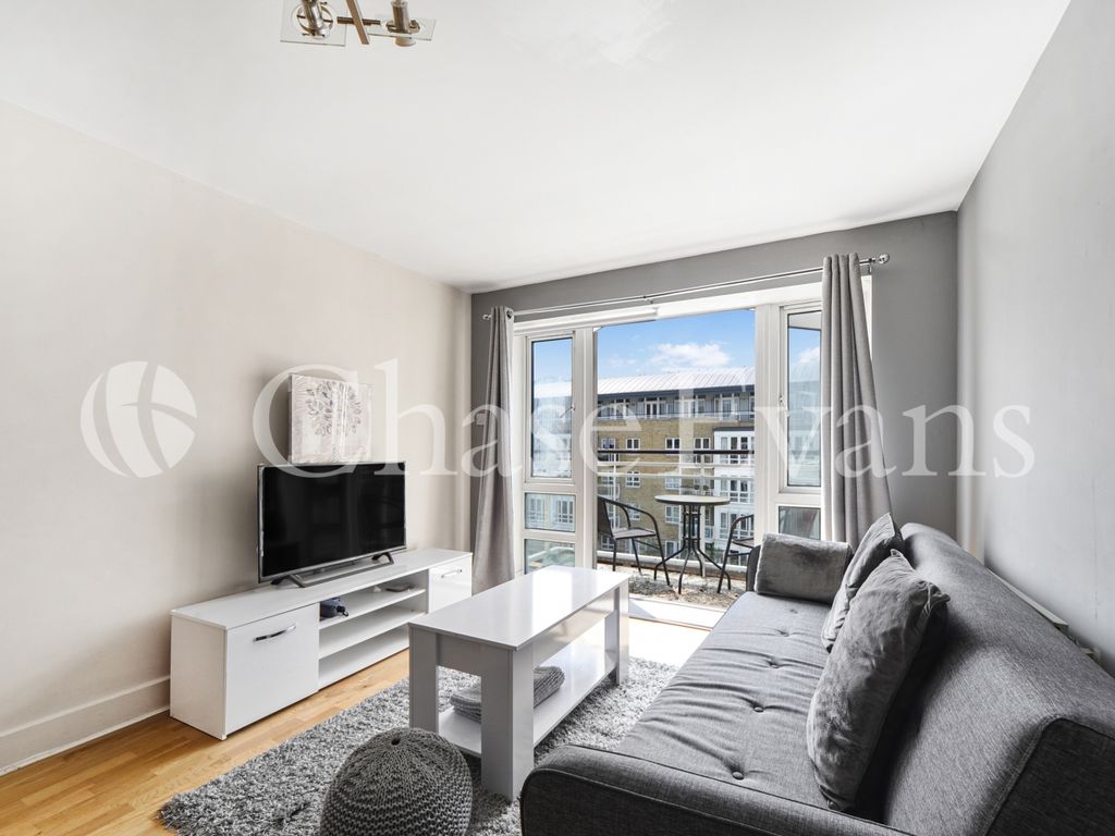 1 bed flat for sale in St David's Square, Isle Of Dogs E14, £385,000
