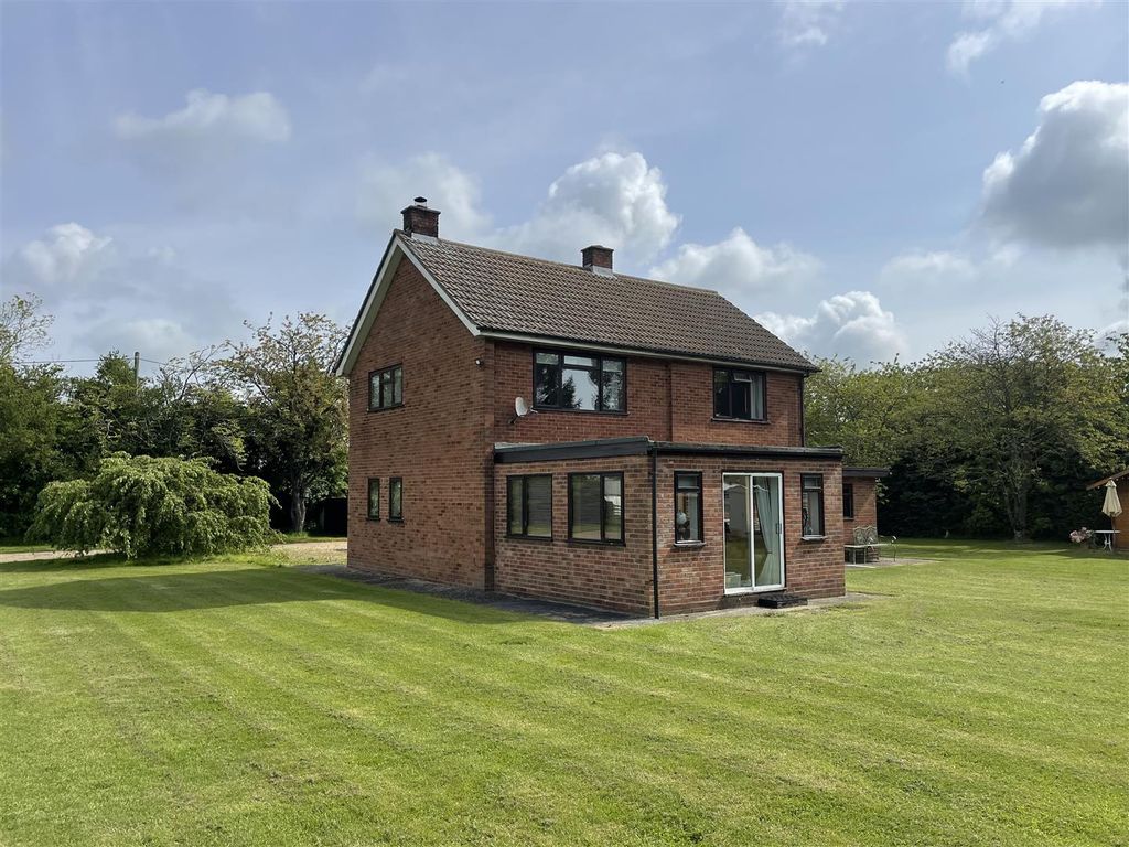 3 bed farm for sale in Offord Road, Graveley, St. Neots PE19, £850,000