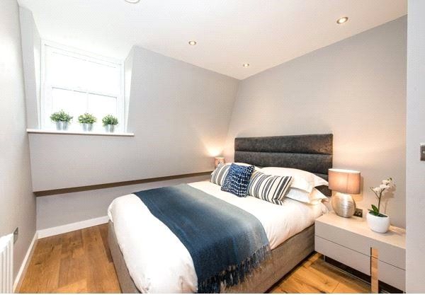 4 bed mews house for sale in Norfolk Square Mews, London W2, £2,400,000