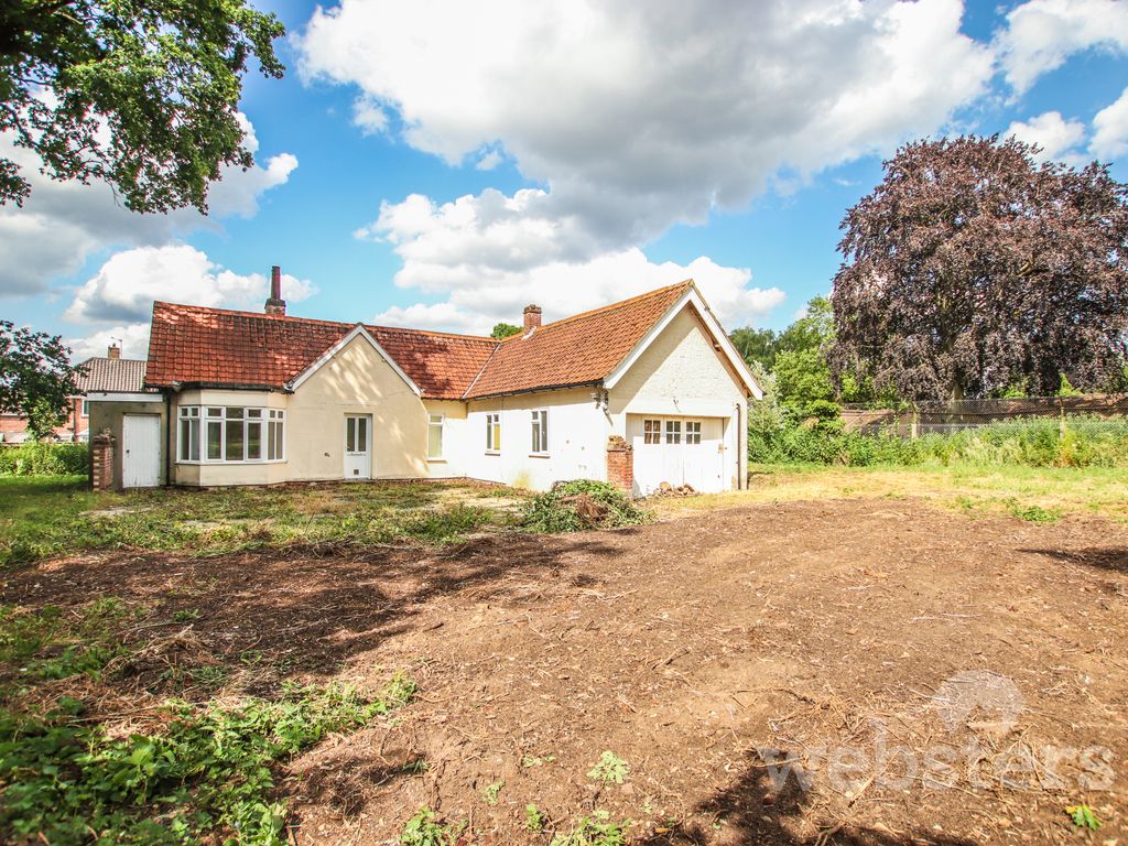 Detached bungalow for sale in Eaton Chase, Norwich NR4, £475,000