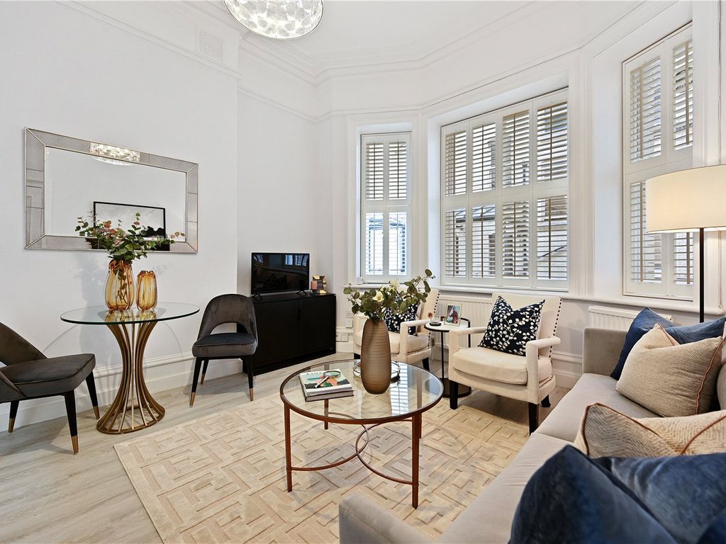 2 bed flat for sale in Bedford Avenue, London WC1B, £1,250,000