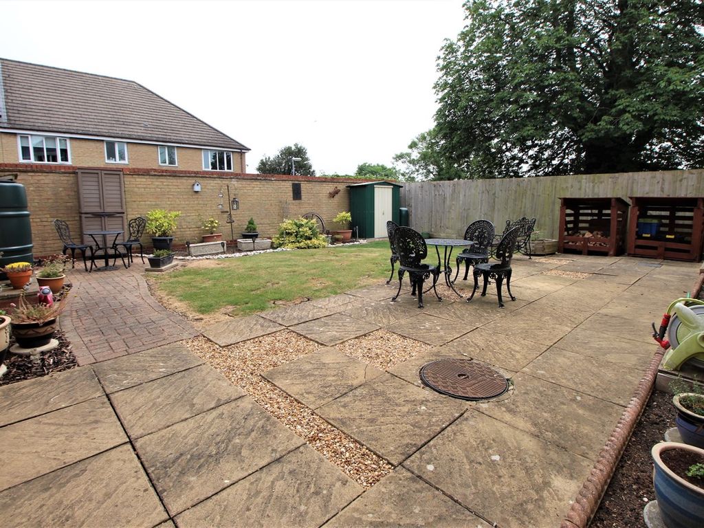 4 bed detached house for sale in Tates Field, Caxton, Cambridge CB23, £525,000