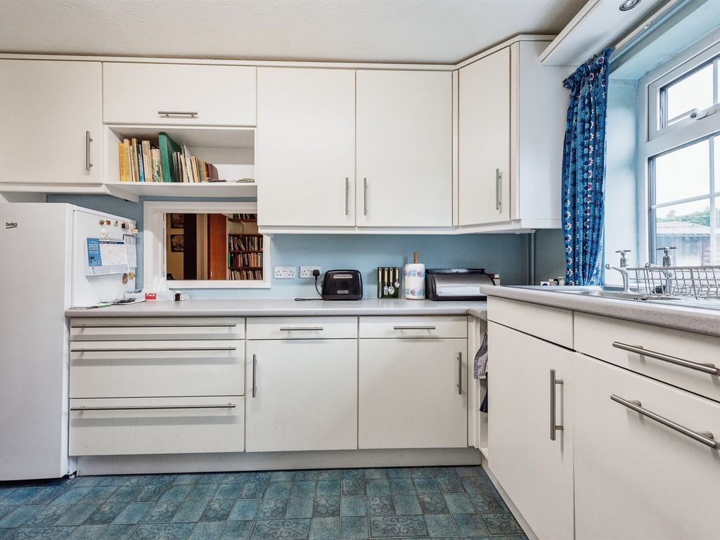 3 bed detached house for sale in The Limes, Horringer, Bury St. Edmunds IP29, £350,000