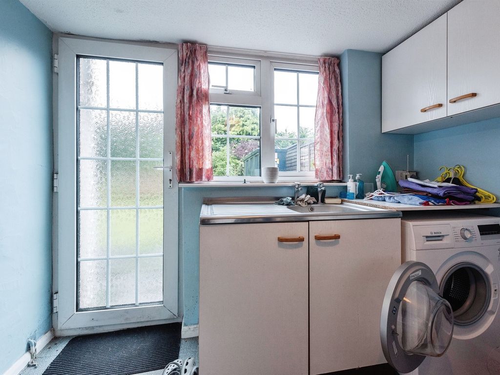 3 bed detached house for sale in The Limes, Horringer, Bury St. Edmunds IP29, £350,000