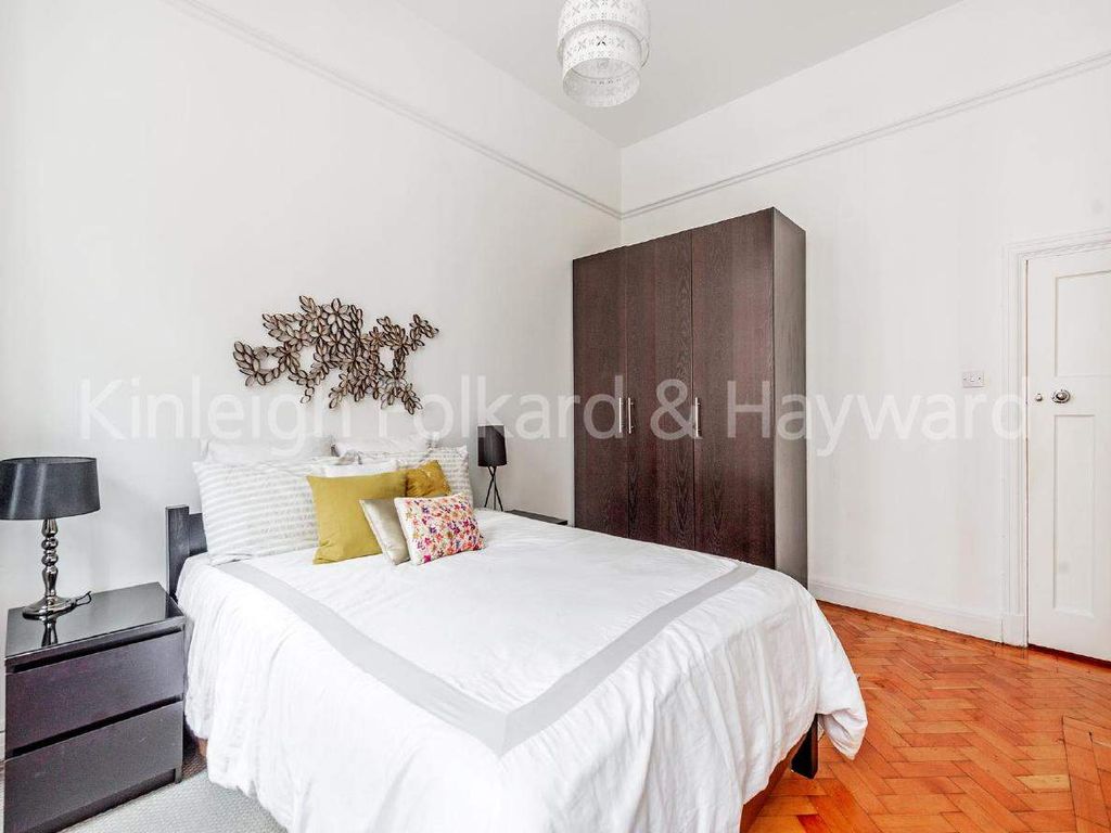 1 bed flat for sale in Baker Street, London NW1, £650,000