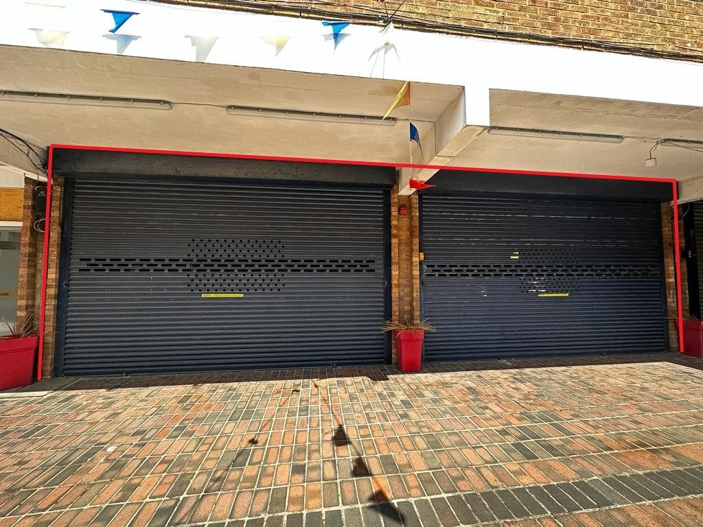 Retail premises to let in Market Square, Cradley Heath, Cradley Heath B64, £15,600 pa