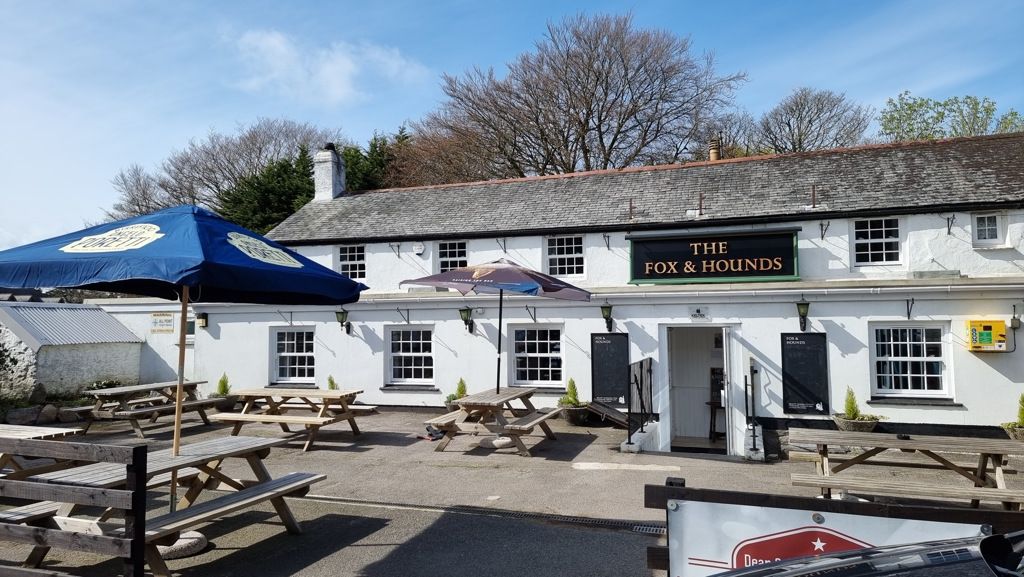 Pub/bar to let in Fox And Hounds, Scorrier, Redruth, Cornwall TR16, £26,500 pa