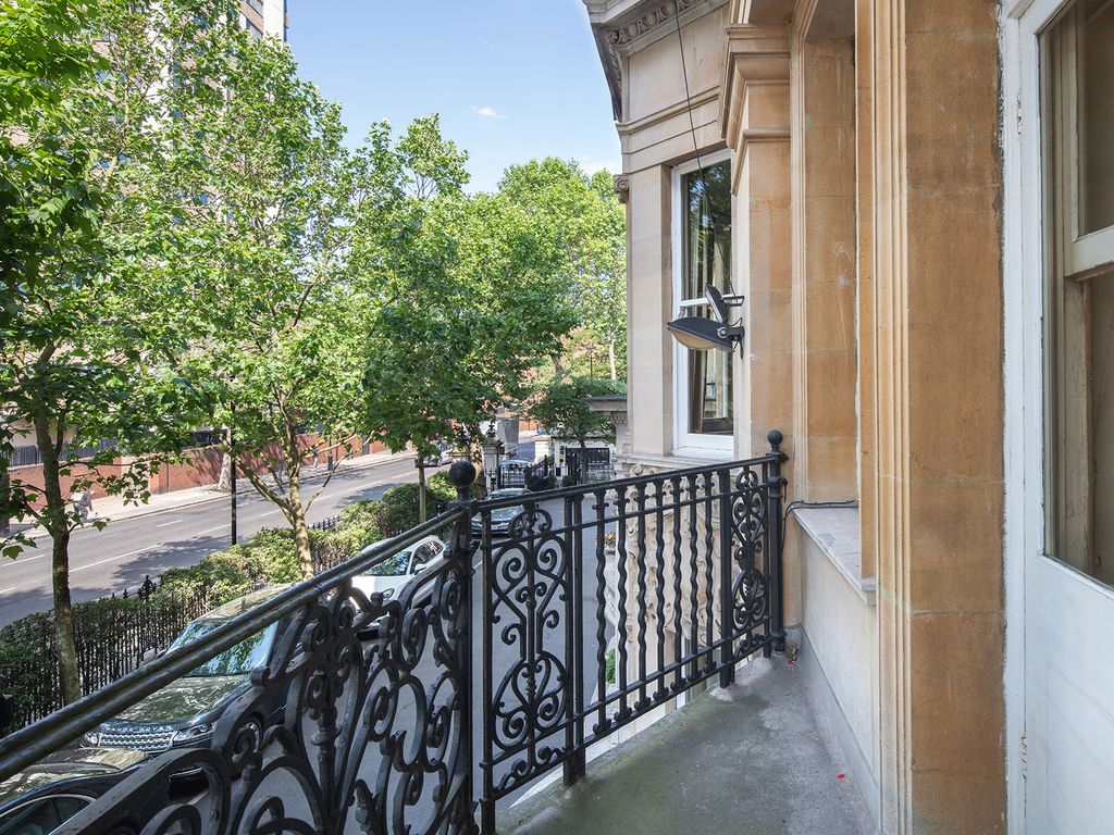 4 bed flat for sale in Rutland Court, London SW7, £4,395,000