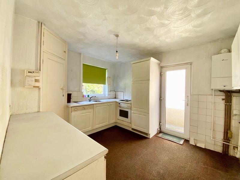2 bed detached bungalow for sale in Langdale Crescent, Bexleyheath DA7, £525,000