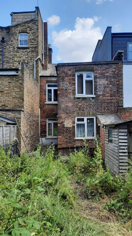 3 bed terraced house for sale in Lambton Road, London N19, £950,000