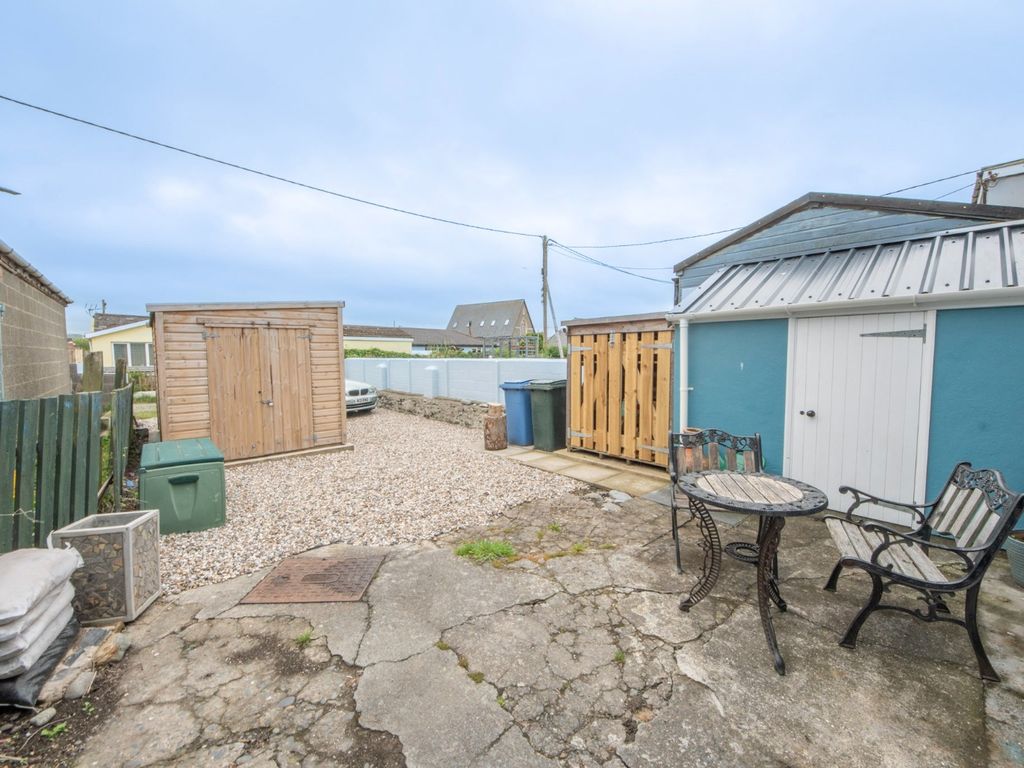 2 bed cottage for sale in Borth SY24, £185,000