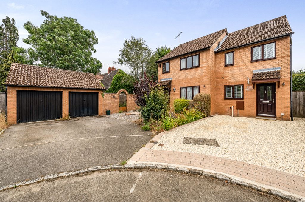 2 bed semi-detached house for sale in Wheeler Close, Burghfield Common, Reading RG7, £350,000