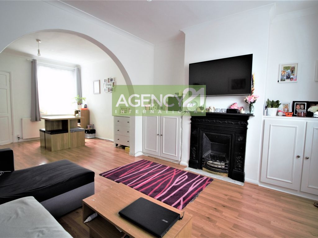 2 bed terraced house for sale in Kennedy Road, Barking IG11, £340,000