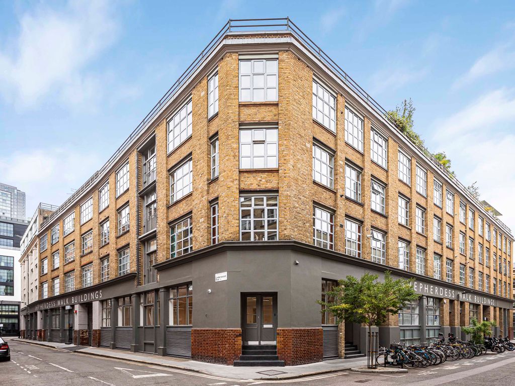 Office to let in Underwood Row, London N1, £61,383 pa