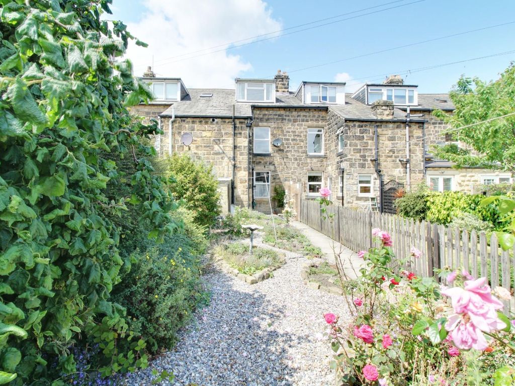 3 bed property for sale in Farnley Lane, Otley LS21, £355,000