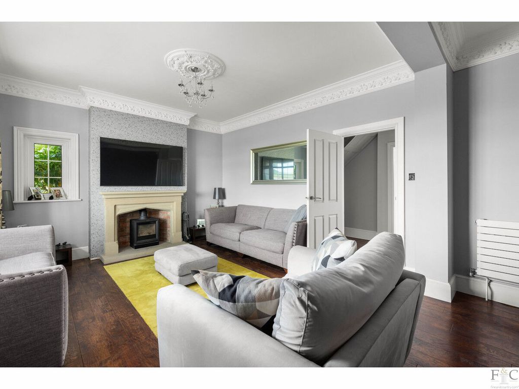 4 bed detached house for sale in Lutterworth Road, Dunton Bassett LE17, £795,000