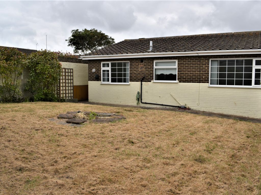 2 bed bungalow for sale in Boughton Avenue, Broadstairs CT10, £430,000