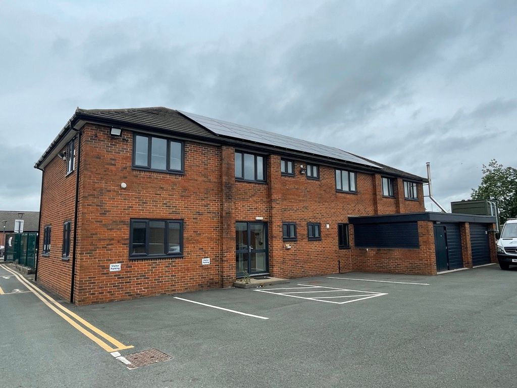 Office to let in Dutton House, Holmes Chapel Road, Middlewich, Cheshire CW10, Non quoting