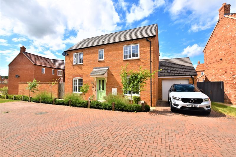 3 bed detached house for sale in Memorial Gardens, Branston, Lincoln LN4, £285,000