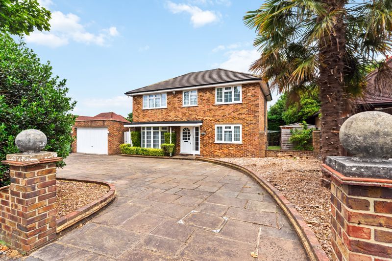 4 bed detached house for sale in Holland Avenue, Sutton SM2, £900,000