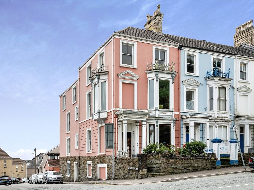 6 bed end terrace house for sale in Walter Road, Abertawe, Walter Road, Swansea SA1, £430,000