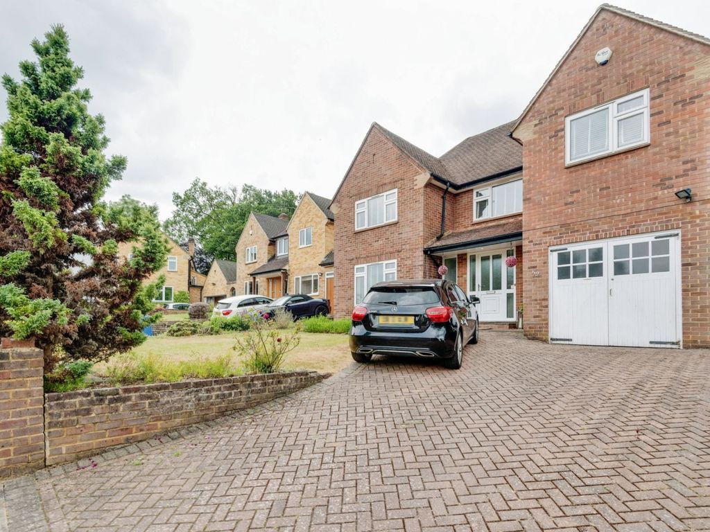 5 bed detached house for sale in Rushington Avenue, Maidenhead SL6, £1,200,000