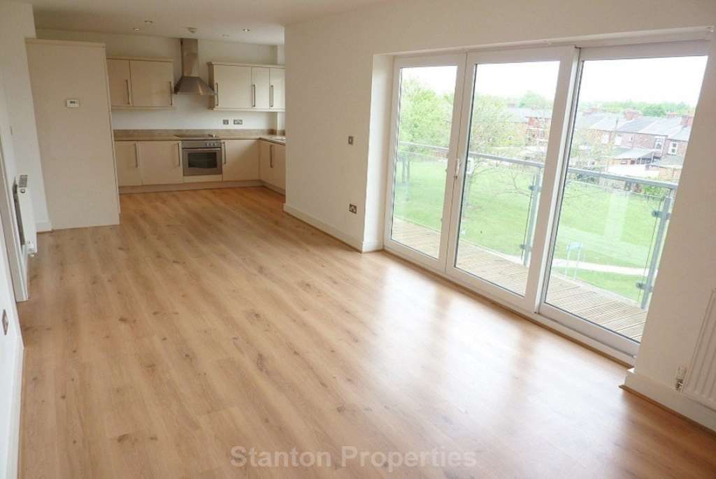 2 bed flat to rent in Sutton Road, St Helens WA9, £750 pcm