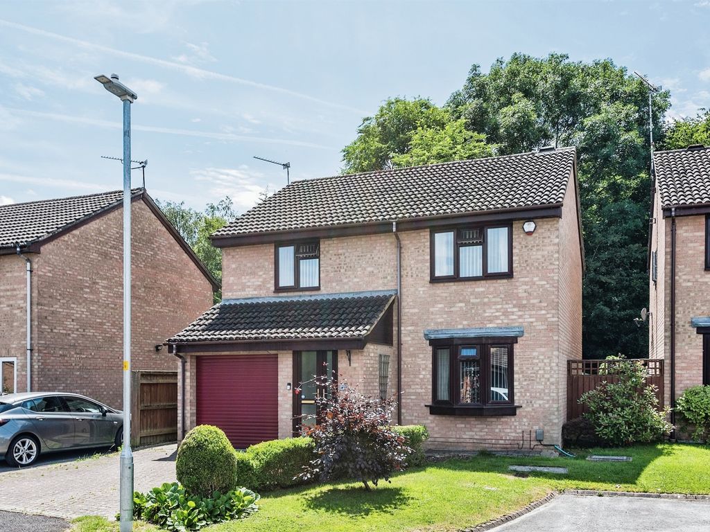 4 bed detached house for sale in Lineacre Close, Grange Park, Swindon SN5, £375,000