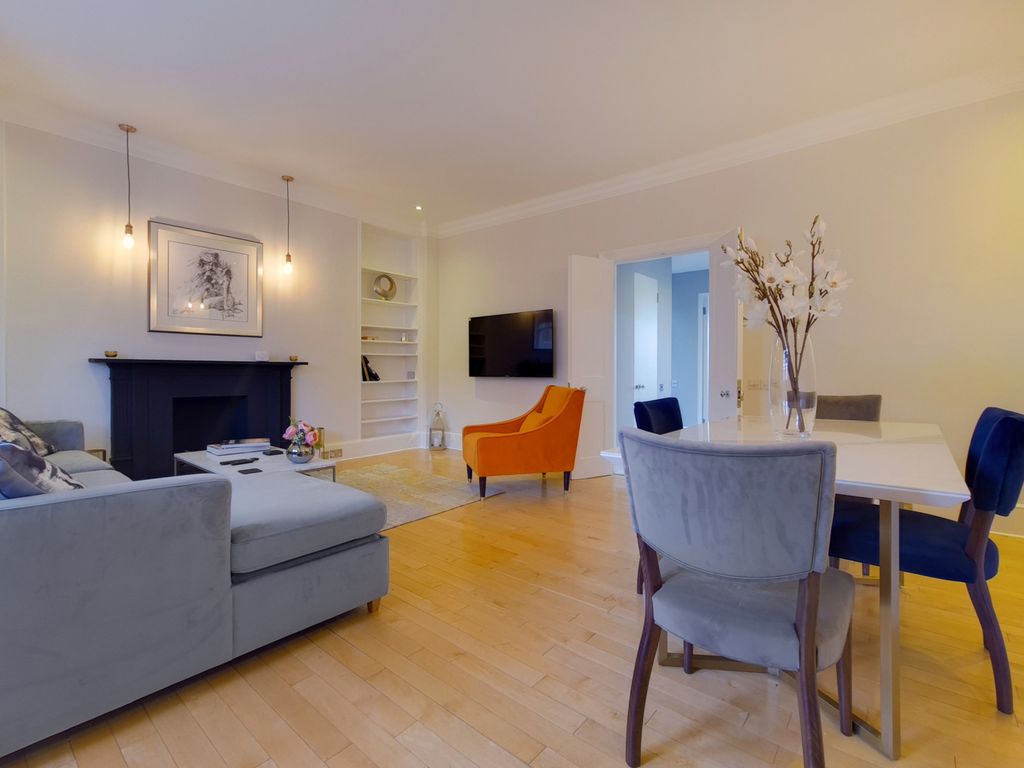 2 bed flat for sale in Draycott Place, Chelsea SW3, £2,000,000