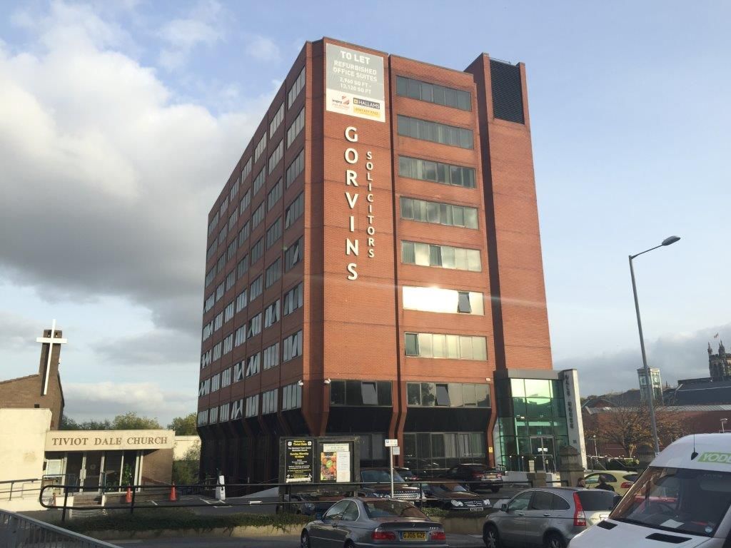 Office to let in Dale House, Tiviot Dale, Stockport SK1, £5,300 pa