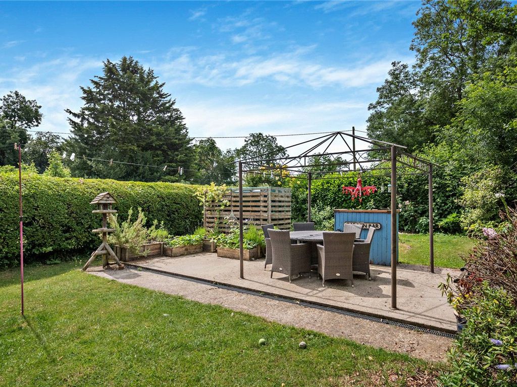2 bed detached house for sale in Trapps Hill, Inkpen, Hungerford, Berkshire RG17, £600,000