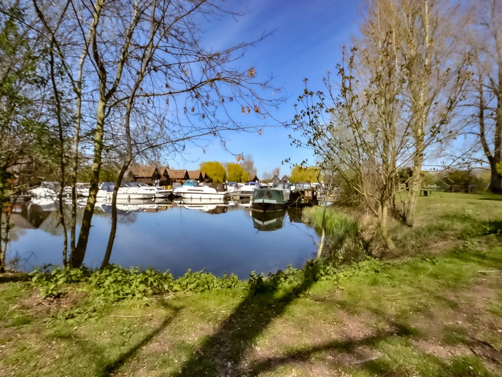 New home, 2 bed houseboat for sale in Mill Road, Buckden, St. Neots PE19, £155,000