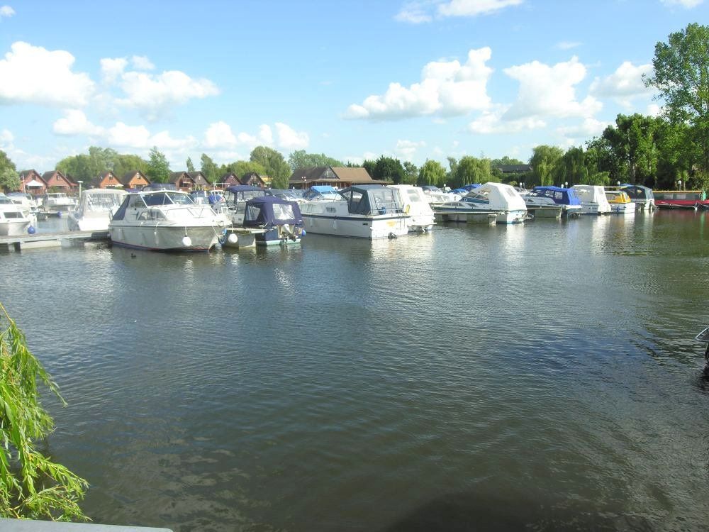 New home, 2 bed houseboat for sale in Mill Road, Buckden, St. Neots PE19, £155,000