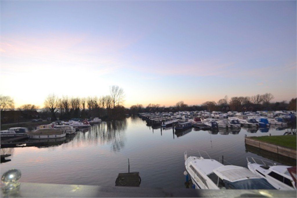 New home, 2 bed houseboat for sale in Mill Road, Buckden, St. Neots PE19, £155,000