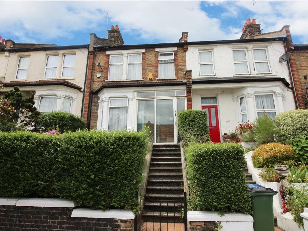 3 bed property for sale in Smithies Road, London SE2, £475,000