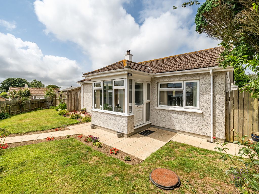3 bed bungalow for sale in Borgwitha Estate, Four Lanes, Redruth, Cornwall TR16, £350,000