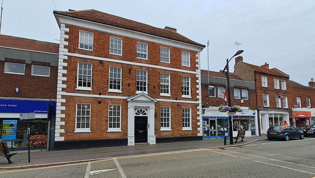 Office to let in Second Floor, 60 High Street, Newport Pagnell, Buckinghamshire MK16, £14,000 pa