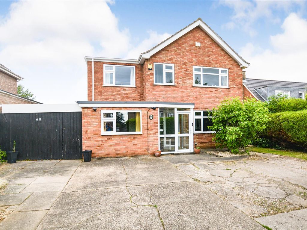 5 bed detached house for sale in Manor Road, Bottesford, Scunthorpe DN16, £349,000