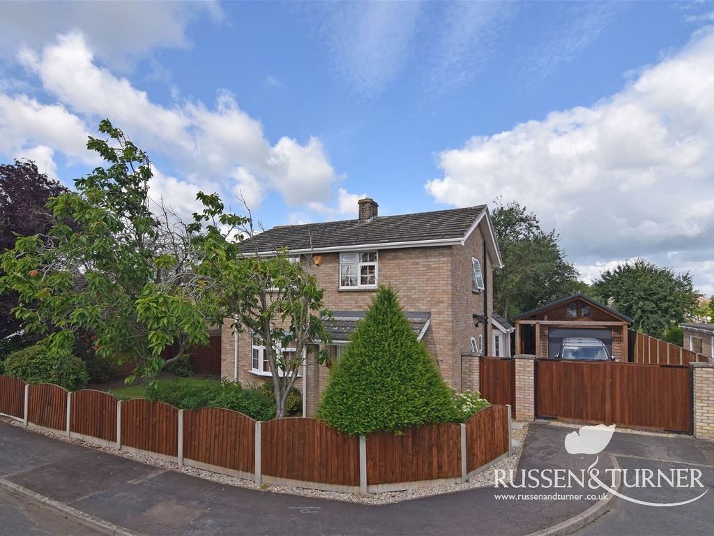 4 bed detached house for sale in Beverley Way, Clenchwarton, King